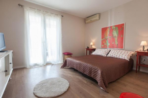  Apartments Meri Makarska  Макарска 